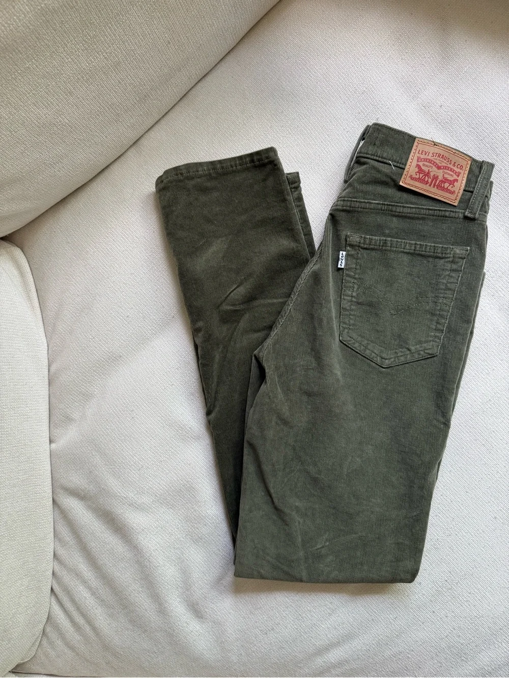 Levi’s High-Rise Olive Green Women’s Jeans 724 High Rise Straight